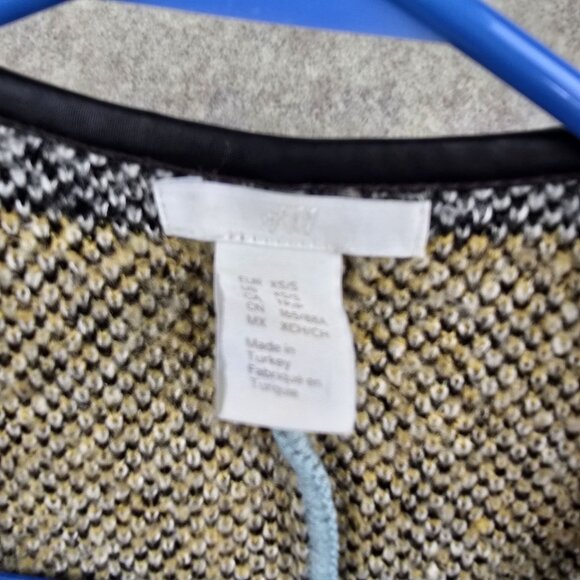 H&M Geometric Tribal Print Wrap Cardigan Blue/Beige Black Contrast Trim Made In - Picture 5 of 8